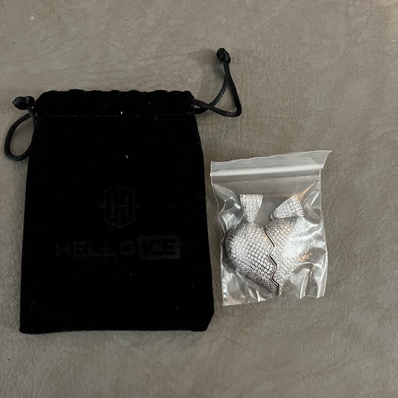 Hello Ice Heart Shaped Pendants (2 Piece set) - Picture 1 of 5